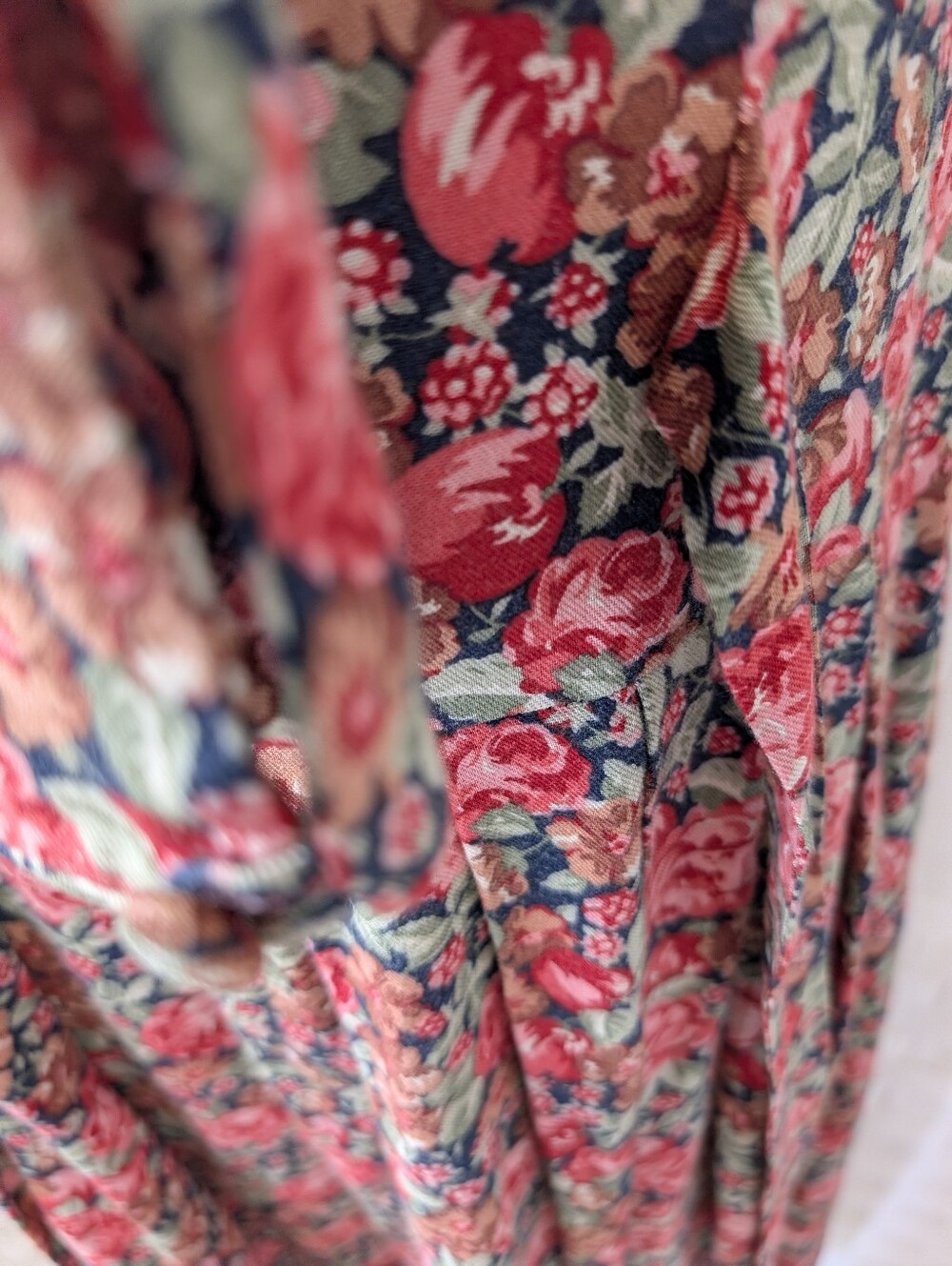 Vintage Dress Laura Ashley Cottagecore Floral Long-Sleeve Midi  Red Rose Print - Picture 8 of 11